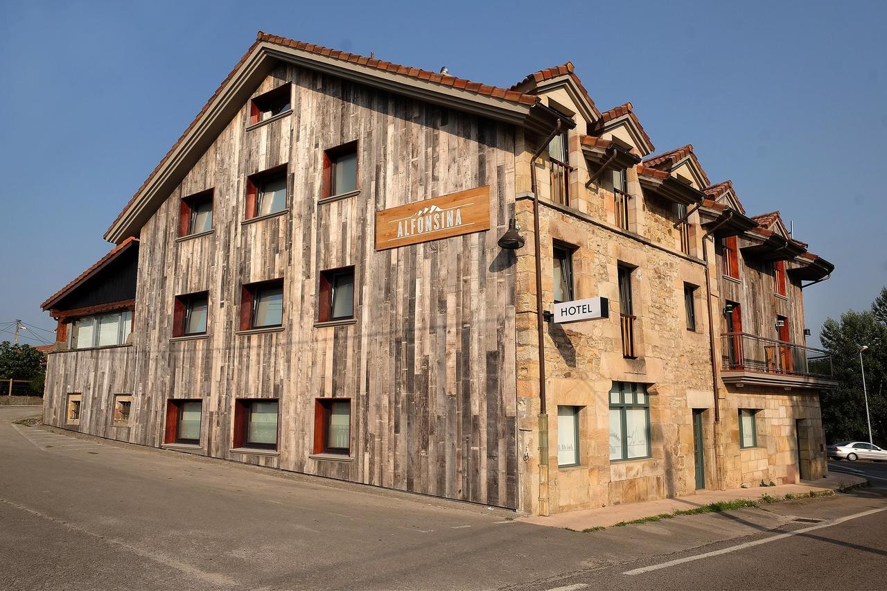 Hotel La Alfonsina Santibanez de Villacarriedo Exterior photo